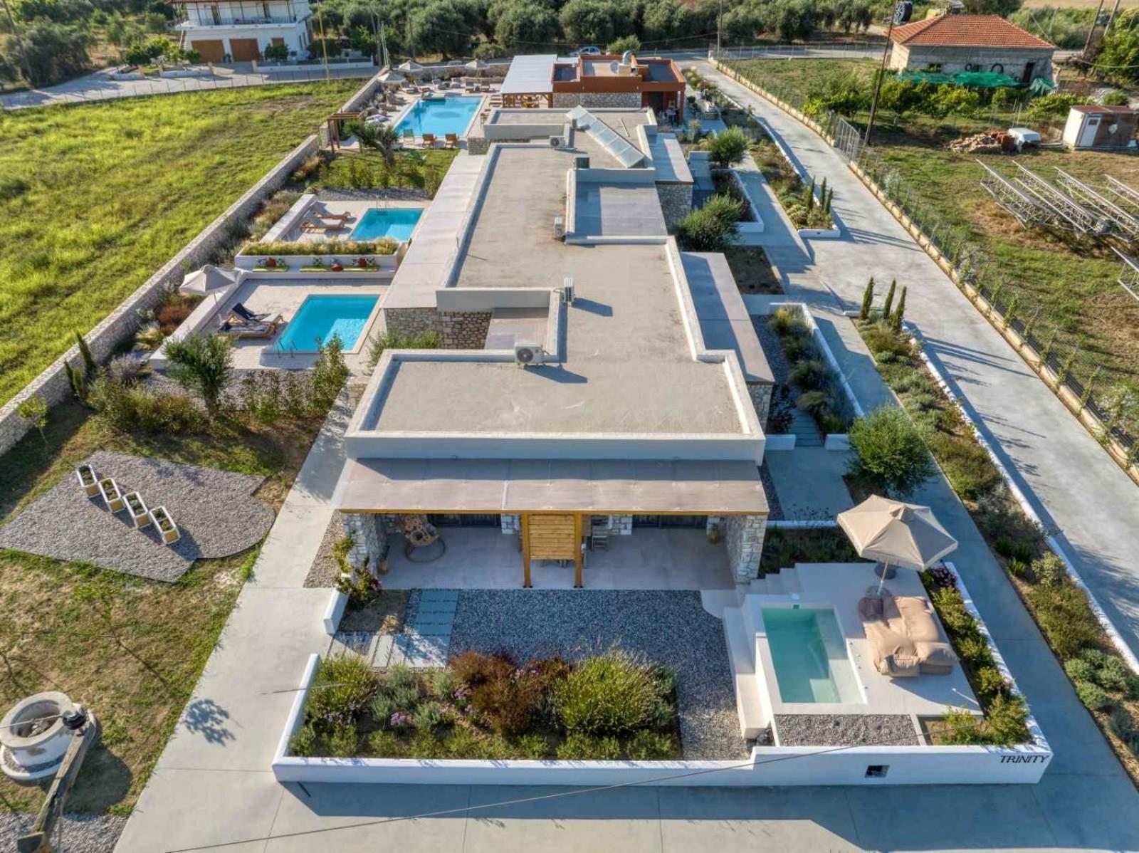 Trinity Design Suites Valanidorachi Exterior foto